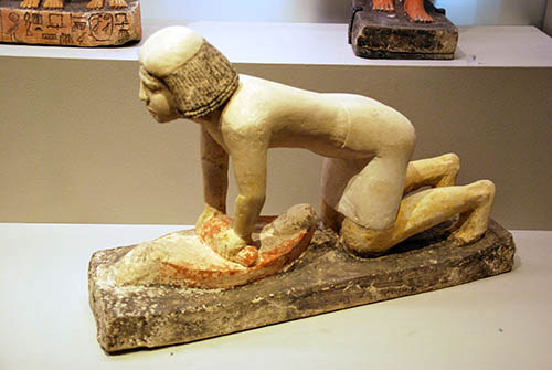 ancient-egyptian-statuette-grinding-grain