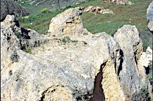 A rock-hewn altar carved out of limestone located about a mile from Shiloh. The four corners point to the four directions on a compass (Exodus 27:1-2). Photo: Yoel Elitzur