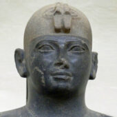 King Taharqa wearing two royal cobras on his headdress. Photo by ALFGRN, CC BY 2.5, via Wikimedia Commons.