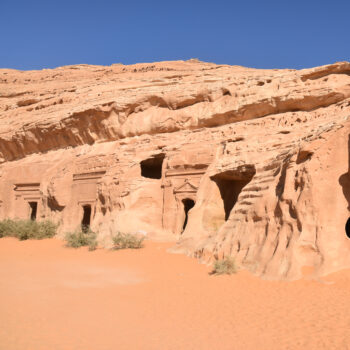 Medain Saleh (ancient Hegra) in northwestern Saudi Arabia. Following Hadrian / CC BY-SA 2.0 Generic.