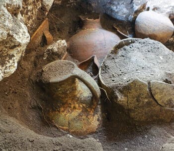 Juglets with traces of vanilla at Megiddo